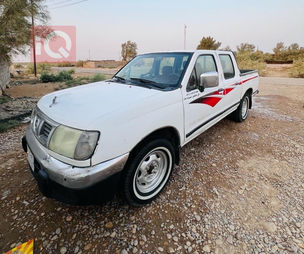 نيسان بيك اب